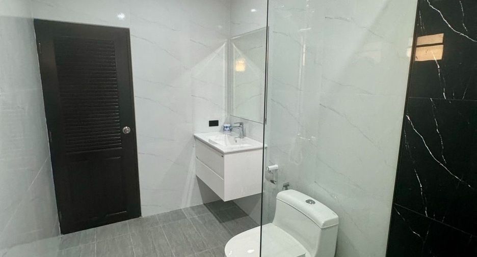 For sale 3 bedrooms house in Bang Lamung, Chonburi