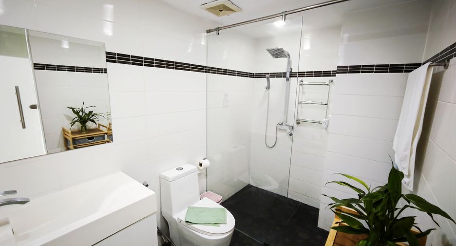 For sale and for rent 3 bedrooms condo in Bang Lamung, Chonburi