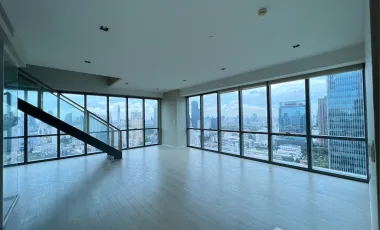 For sale and for rent 2 bedrooms condo in Watthana, Bangkok