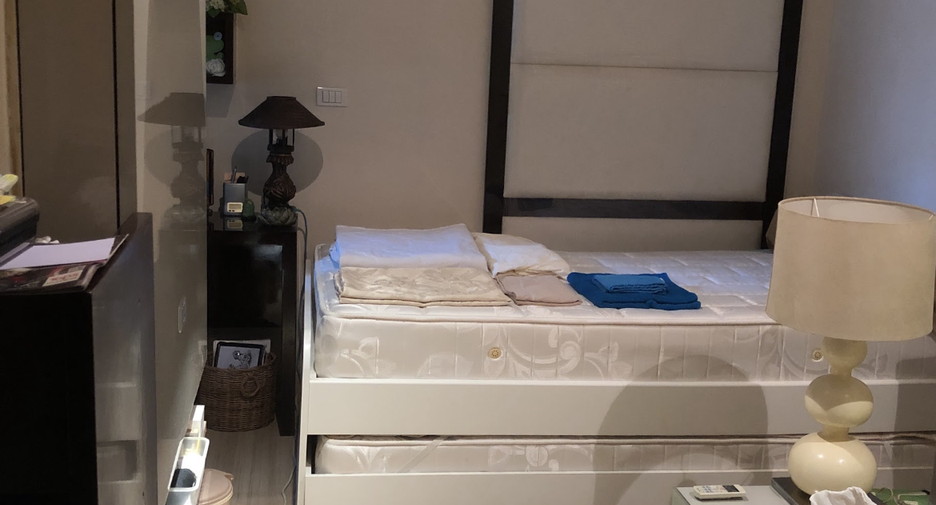 For sale 2 bedrooms condo in Pathum Wan, Bangkok