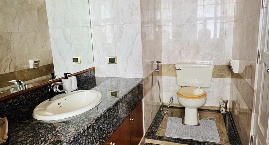 À louer 3 chambres condo à Bang Lamung, Chonburi