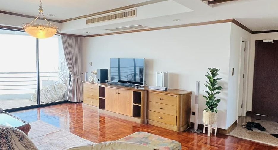 À louer 3 chambres condo à Bang Lamung, Chonburi