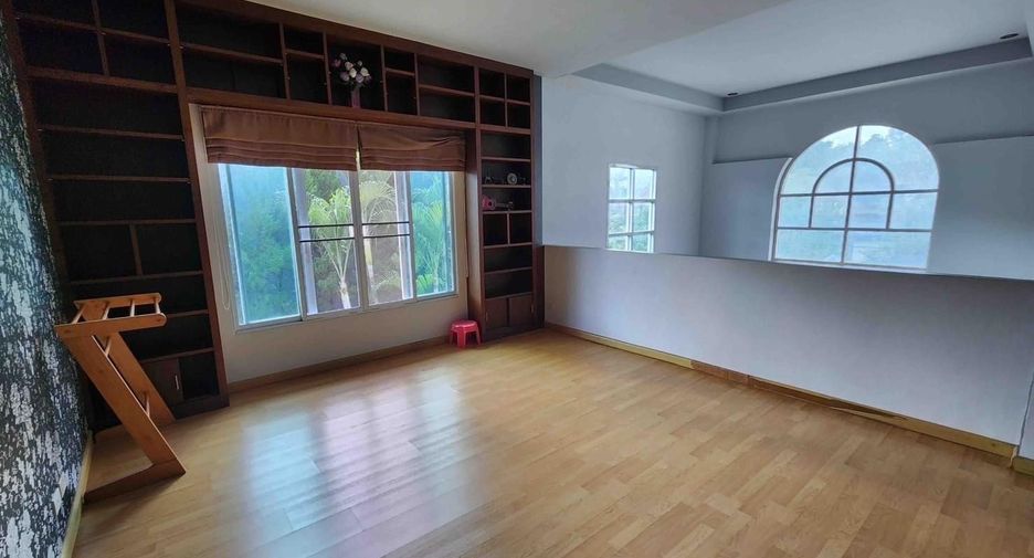 For sale 3 bedrooms house in Mueang Chiang Mai, Chiang Mai