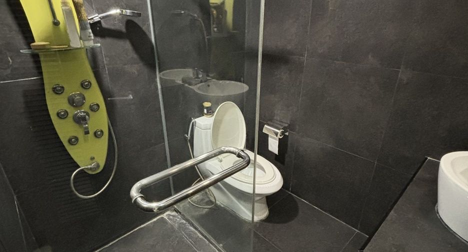 Condo en venta de 2 habitaciones en Watthana, Bangkok