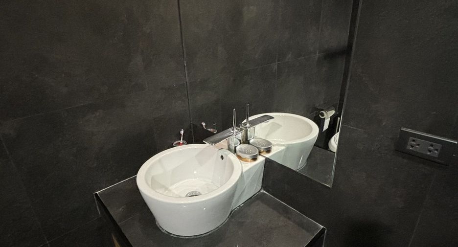 Condo en venta de 2 habitaciones en Watthana, Bangkok