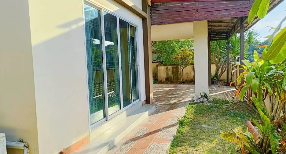 Casa en venta y en alquiler de 3 habitaciones en Mueang Rayong, Rayong