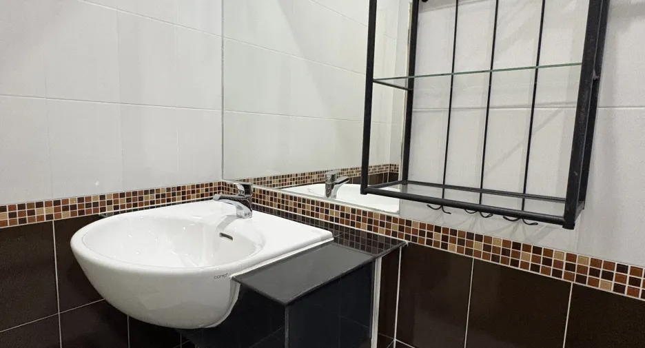 Casa en venta y en alquiler de 3 habitaciones en Mueang Rayong, Rayong