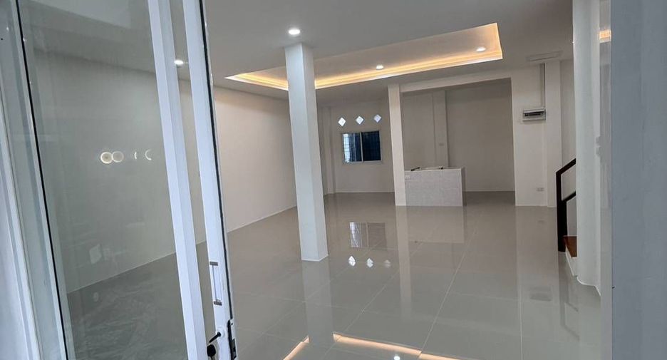 For sale 3 bedrooms townhouse in Mueang Phuket, Phuket