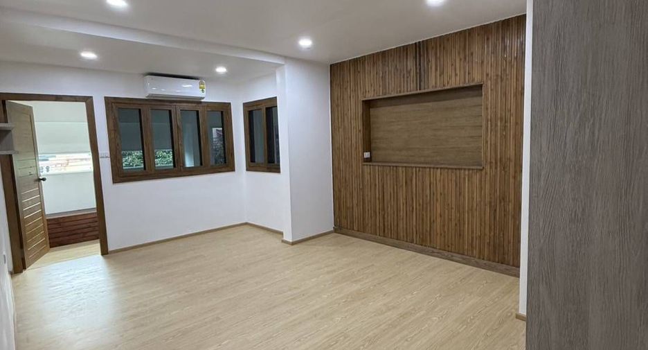 For sale 3 bedrooms townhouse in Mueang Phuket, Phuket