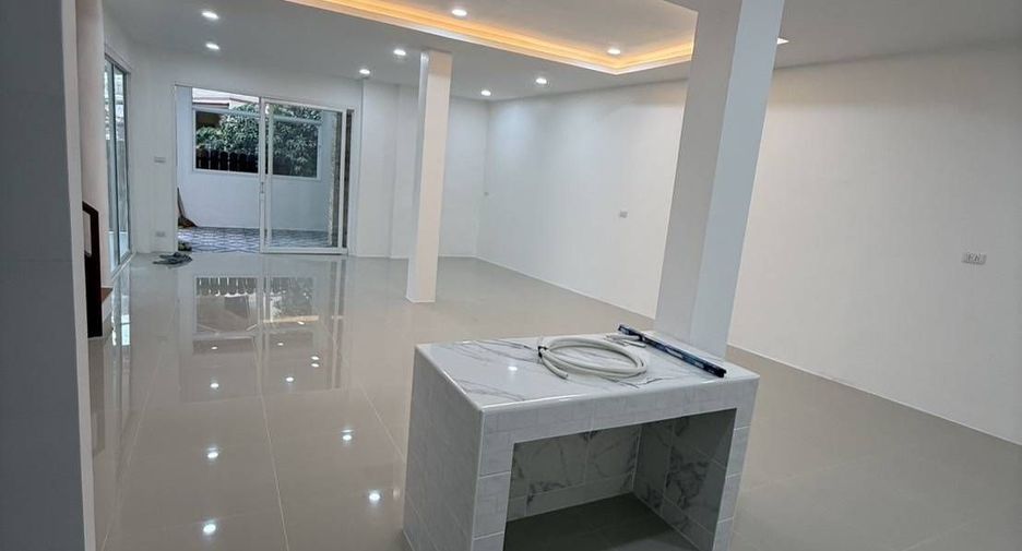 For sale 3 bedrooms townhouse in Mueang Phuket, Phuket