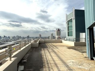 ขาย 5 ห้องนอน คอนโด ใน บางคอแหลม, กรุงเทพฯ