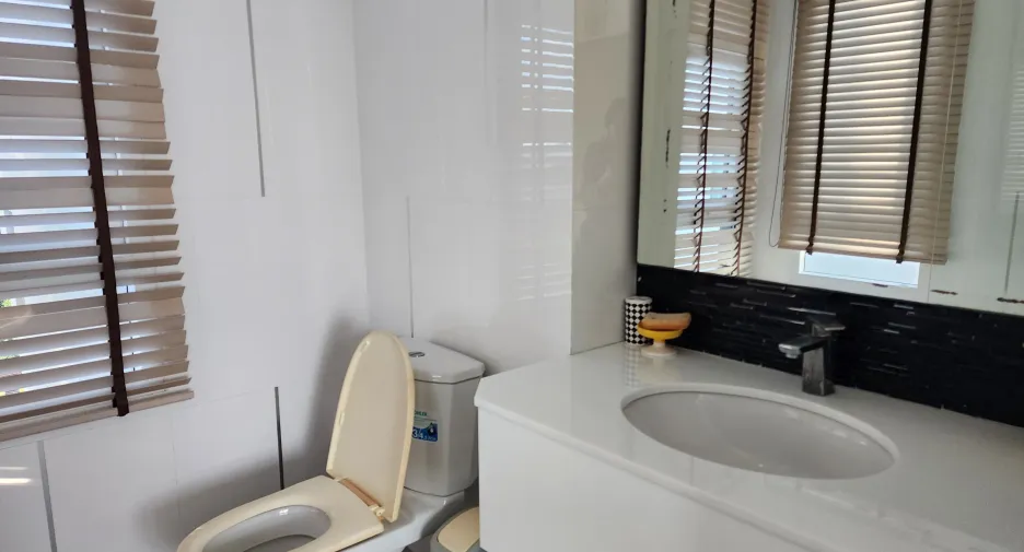 Wohnung zur Miete mit 1 Zimmer in Mueang Rayong, Rayong