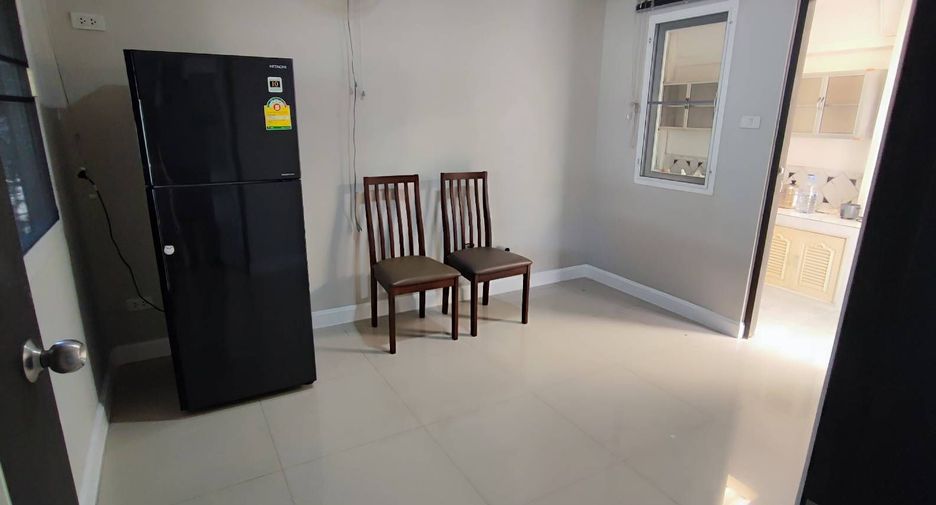 For rent 3 bedrooms house in Saraphi, Chiang Mai