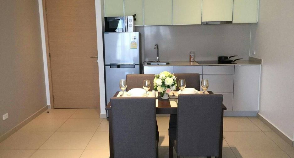 For sale 2 bedrooms condo in Khlong Toei, Bangkok