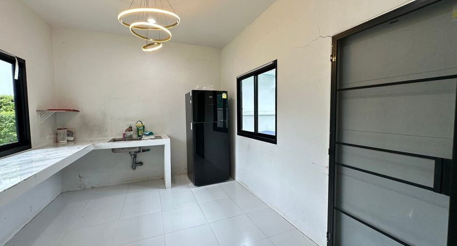 Casa en alquiler de 3 habitaciones en San Sai, Chiang Mai