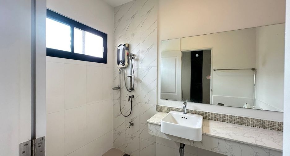 Casa en alquiler de 3 habitaciones en San Sai, Chiang Mai