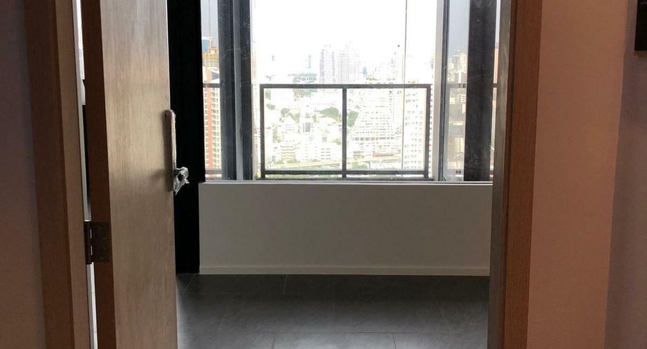 À vendre 2 chambres condo à Sathon, Bangkok