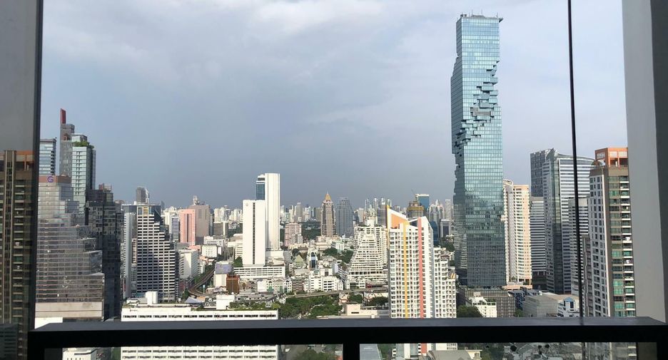 À vendre 2 chambres condo à Sathon, Bangkok