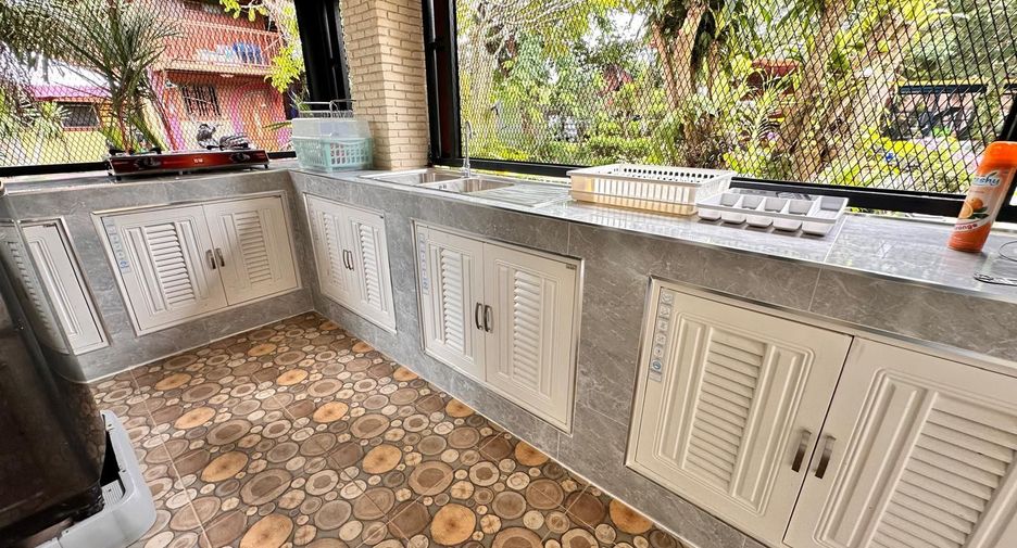 Haus zur Miete mit 2 Zimmer in Mueang Phuket, Phuket