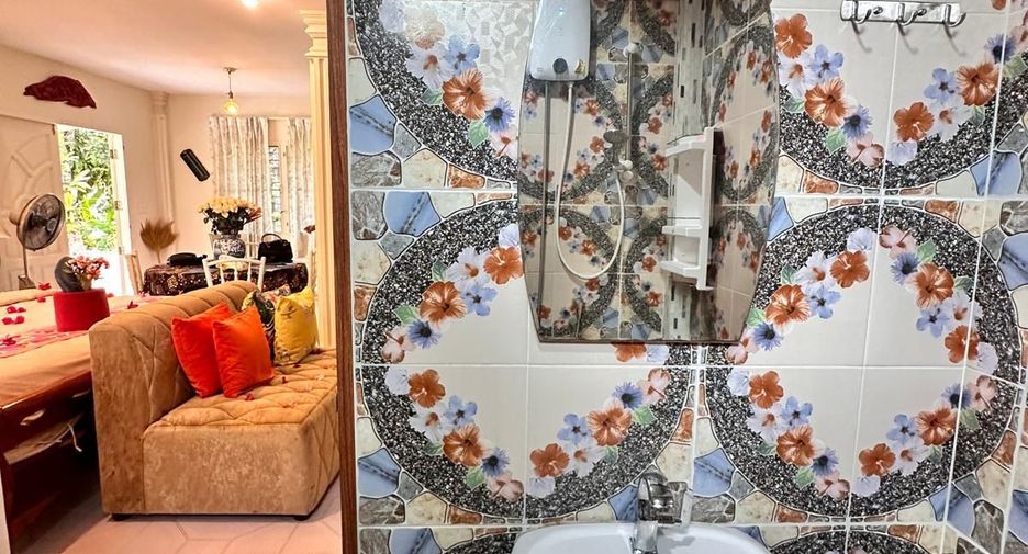 Haus zur Miete mit 2 Zimmer in Mueang Phuket, Phuket