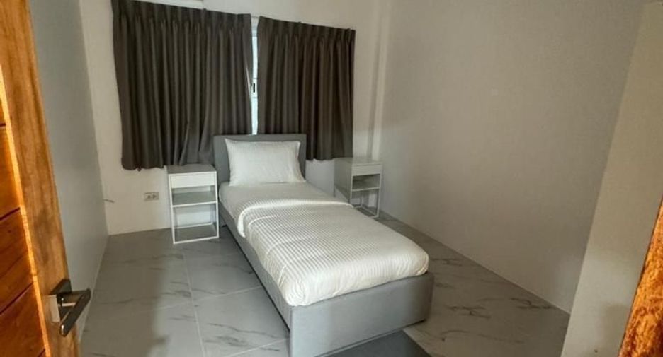 For rent 3 bedrooms townhouse in Ko Samui, Surat Thani