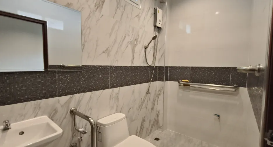 For rent 2 bedrooms apartment in Hua Hin, Prachuap Khiri Khan