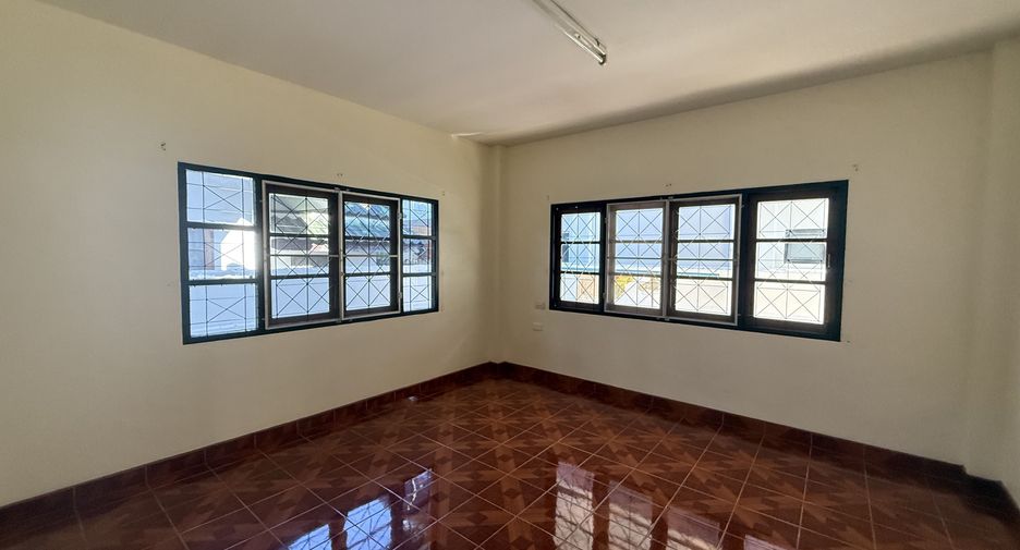 For rent 3 bedrooms house in Mueang Chiang Mai, Chiang Mai