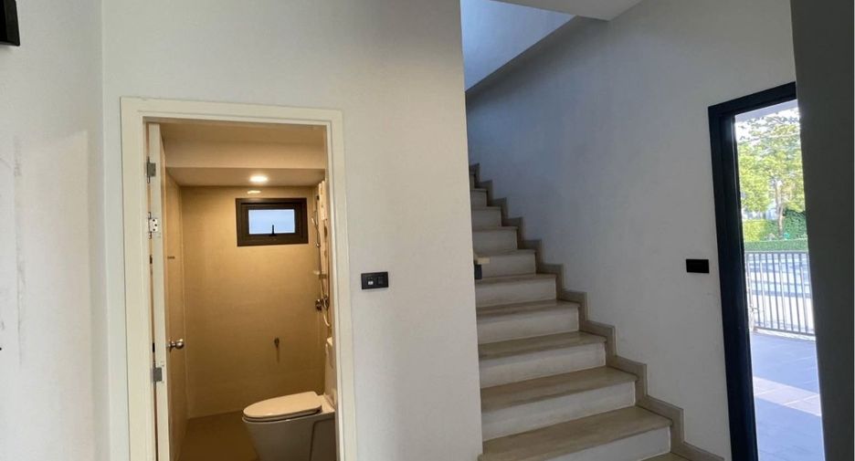 For rent 4 bedrooms house in Bang Lamung, Chonburi