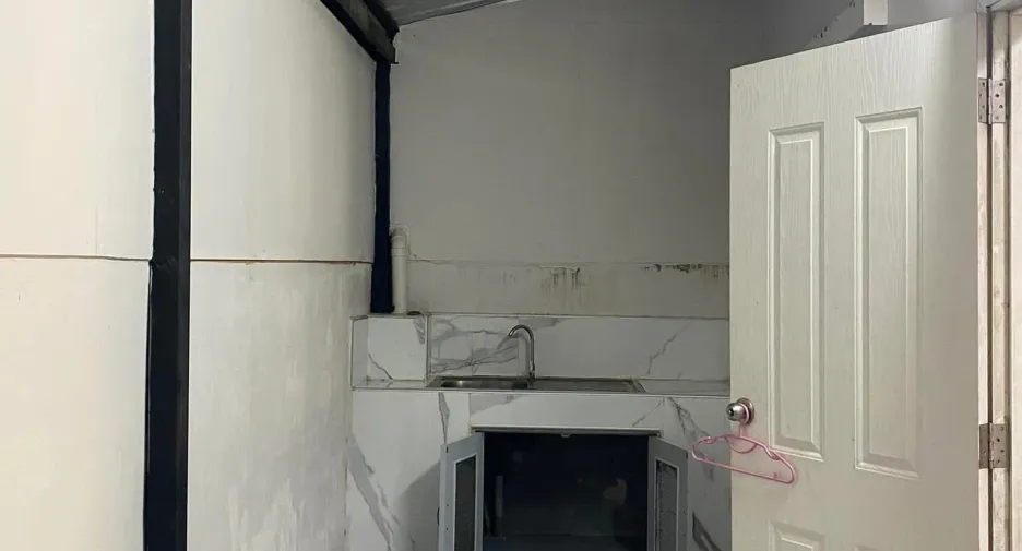 出售 3 卧室 联排别墅 在 Bang Sao Thong, Samut Prakan