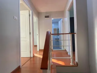 Casa adosada en venta de 3 habitaciones en Bang Sao Thong, Samut Prakan