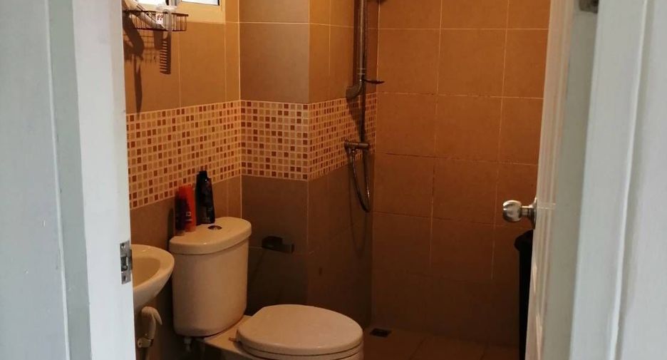 For rent 3 bedrooms townhouse in Pran Buri, Prachuap Khiri Khan