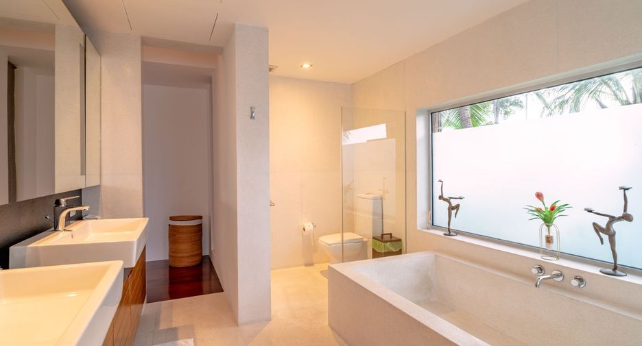For sale and for rent 4 bedrooms villa in Thalang, Phuket