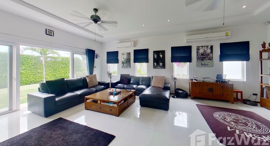 For sale 3 bedrooms villa in Hua Hin, Prachuap Khiri Khan
