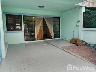 À vendre 2 chambres maison de ville à Hang Dong, Chiang Mai