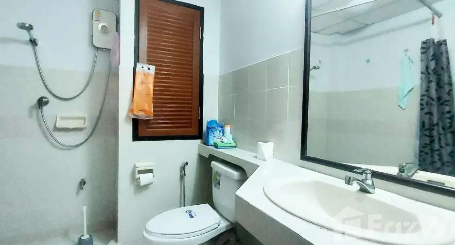 For sale 1 bed condo in Mueang Rayong, Rayong