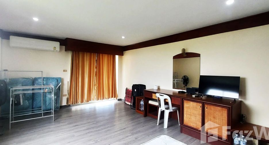 For sale 1 bed condo in Mueang Rayong, Rayong