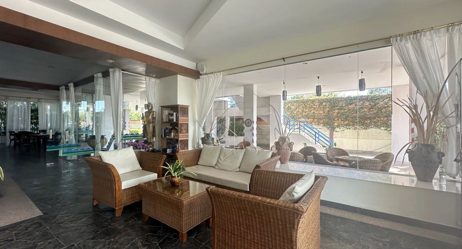 For sale 1 bed condo in Mueang Rayong, Rayong