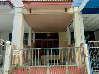 For sale 3 bedrooms townhouse in Thung Khru, Bangkok