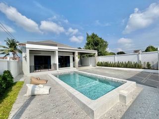 For sale 3 bedrooms house in Bang Lamung, Chonburi