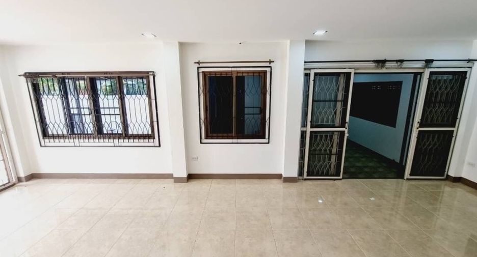 出售 3 卧室 独立屋 在 Mueang Chiang Mai, Chiang Mai