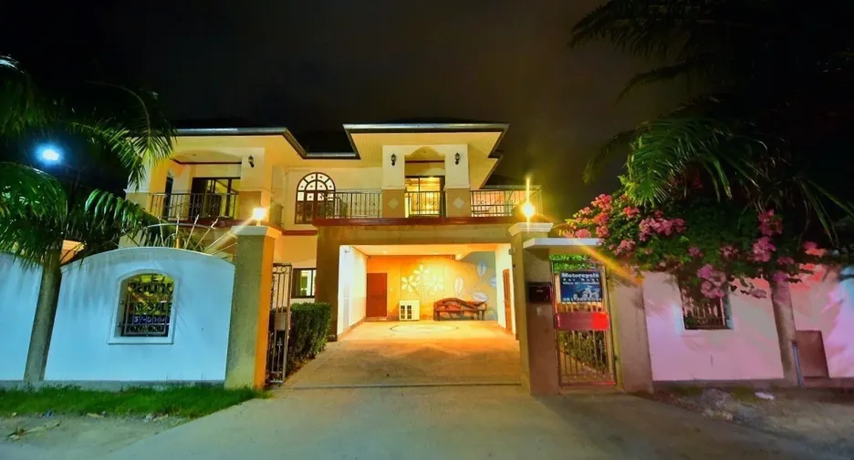 For sale and for rent 4 bedrooms house in Hua Hin, Prachuap Khiri Khan