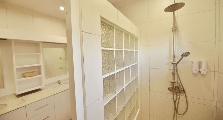 For sale and for rent 4 bedrooms house in Hua Hin, Prachuap Khiri Khan