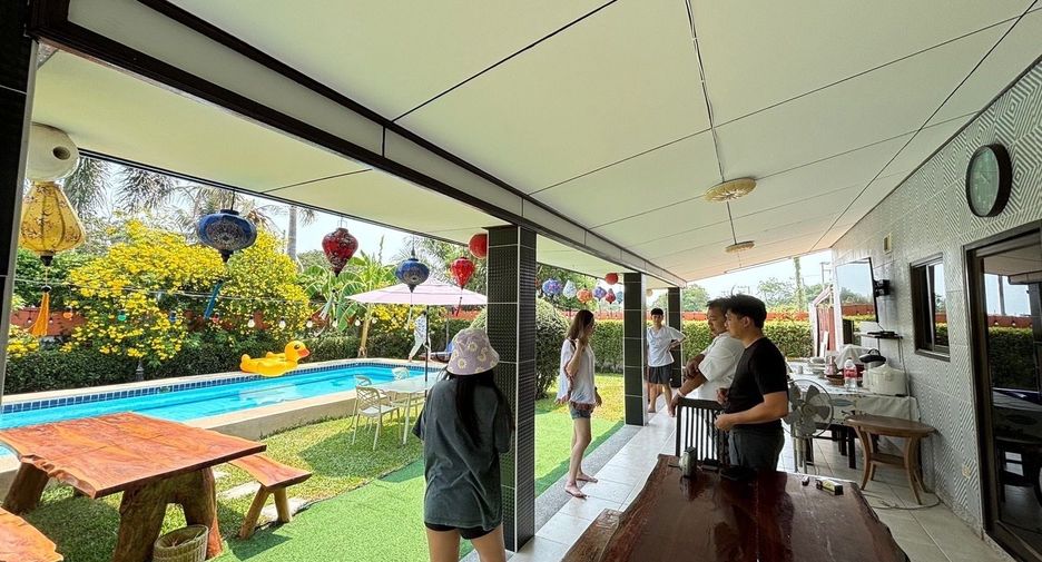 For sale and for rent 4 bedrooms house in Hua Hin, Prachuap Khiri Khan