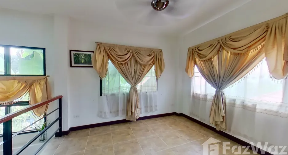 For sale 3 bedrooms house in San Kamphaeng, Chiang Mai
