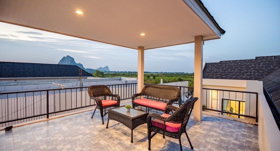 For sale and for rent 3 bedrooms villa in Cha Am, Phetchaburi