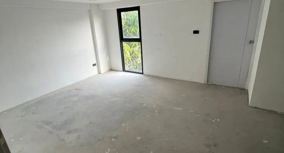 À vendre et à louer 4 chambres maison à Bang Khae, Bangkok