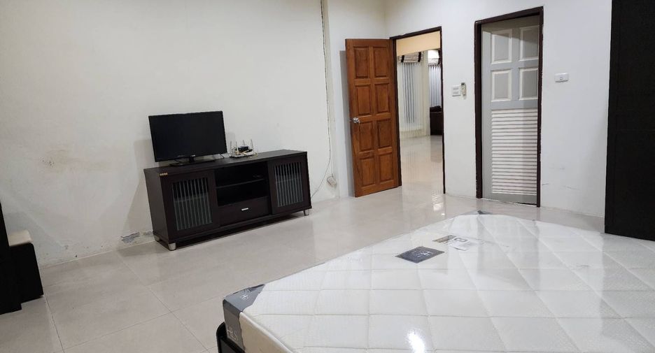 For rent 3 bedrooms house in Bang Lamung, Chonburi