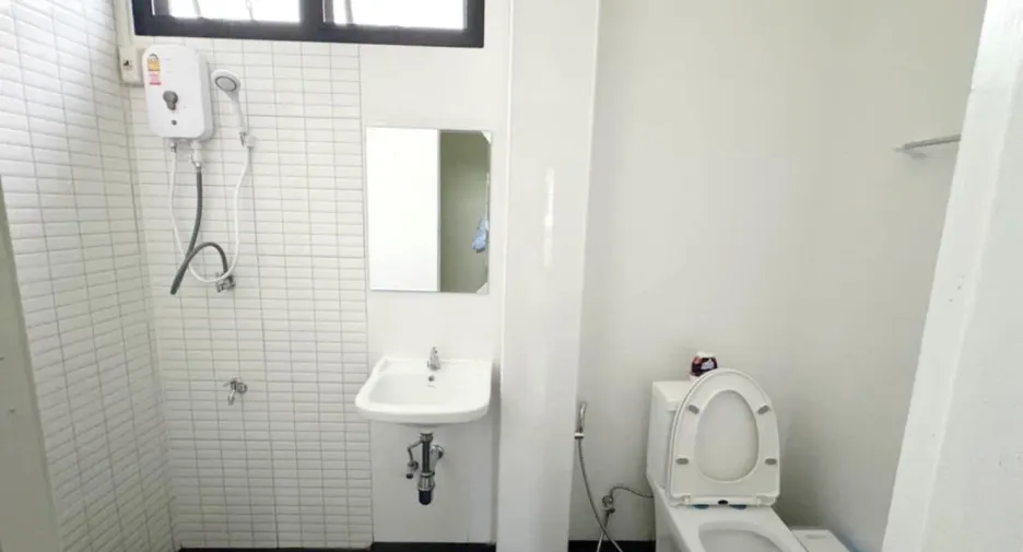 For rent 2 bedrooms house in Mueang Chiang Mai, Chiang Mai