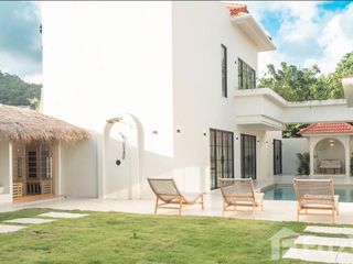 For sale and for rent 6 bedrooms villa in Mueang Phuket, Phuket