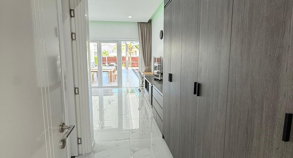 For sale 3 bedrooms villa in Hua Hin, Prachuap Khiri Khan